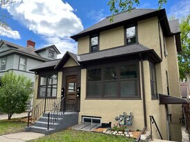 2744 Fremont Ave S, Unit 1 in Minneapolis, MN - Building Photo