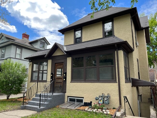 2744 Fremont Ave S, Unit 1