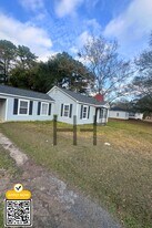 1906 N Maryvale St in Mobile, AL - Building Photo