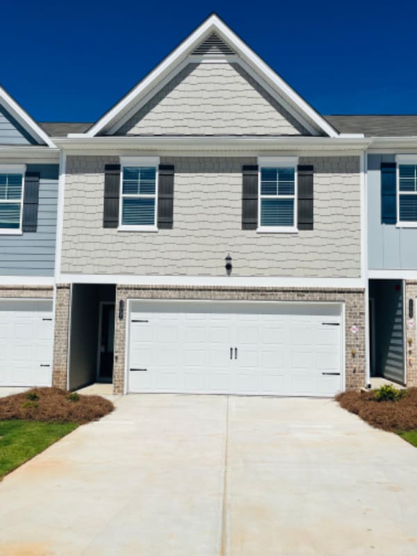 11707 Chatham Dr