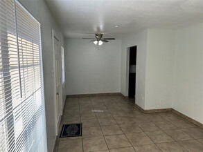 5154 Markwood Ln in Houston, TX - Building Photo - Building Photo