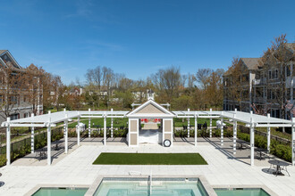 Nobility Crest in Ocean, NJ - Foto de edificio - Building Photo