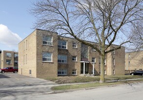 184 Felan Ave in Oakville, ON - Building Photo