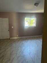 5704 NW 14th St in Lauderhill, FL - Building Photo - Building Photo