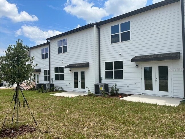 497 Madison Dr in Davenport, FL - Building Photo - Building Photo