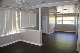 595 Brentwood Dr in Daytona Beach, FL - Building Photo - Building Photo