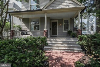 30 Vandeventer Ave in Princeton, NJ - Building Photo - Building Photo