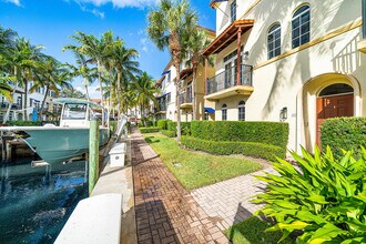 824 Virginia Gardens Dr in Boynton Beach, FL - Building Photo - Building Photo