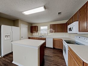 3516 Caprock Ranch Rd in Roanoke, TX - Foto de edificio - Building Photo