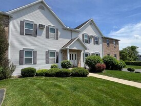 3635 Indian Run Dr in Canfield, OH - Building Photo