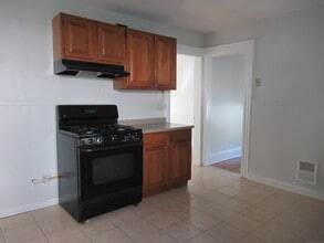 783 Brewster St in Bridgeport, CT - Building Photo - Building Photo