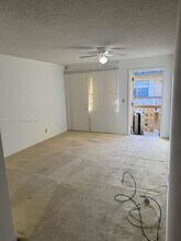 2840 Taylor St in Hollywood, FL - Building Photo - Building Photo