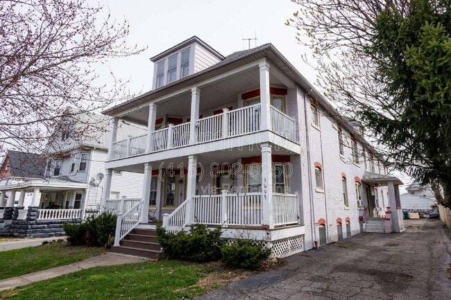 property at 1609 Lakewood Ave