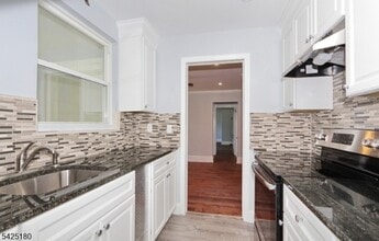 11 Childs Rd in Bernardsville, NJ - Building Photo - Building Photo