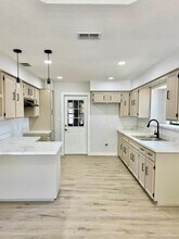 12 Collins St in Donna, TX - Building Photo - Building Photo