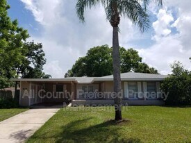 935 Bolton Ln in Rockledge, FL - Building Photo