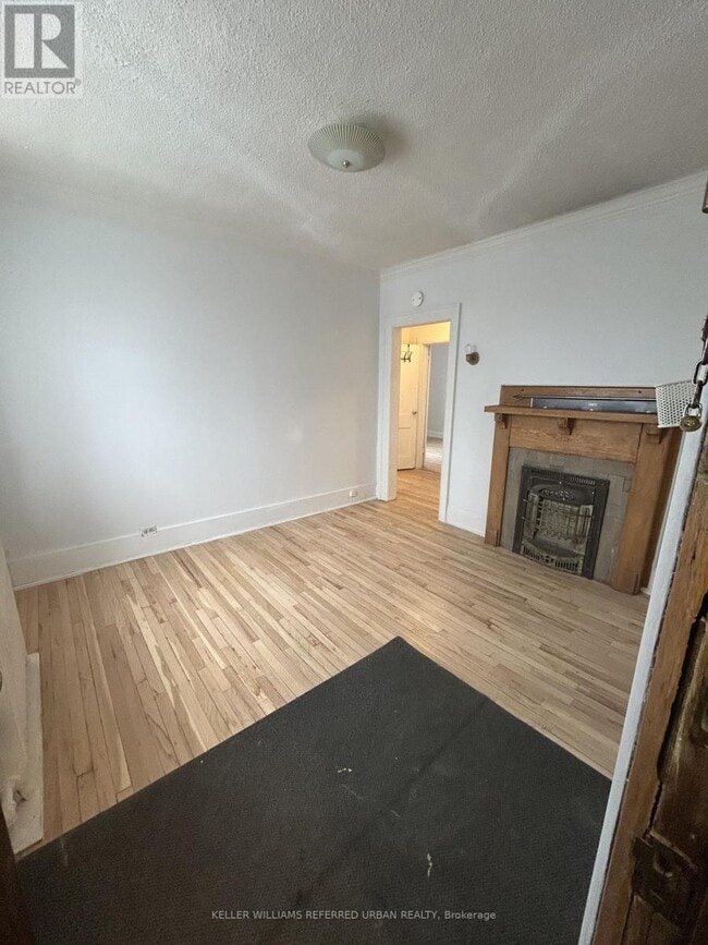 28 Springhurst Ave in Toronto, ON - Building Photo - Building Photo
