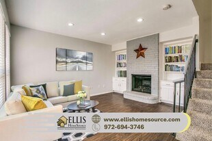 2809 Meadow Park Dr in Bedford, TX - Building Photo