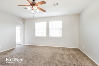 21702 Mossy Field Ln in Spring, TX - Foto de edificio - Building Photo