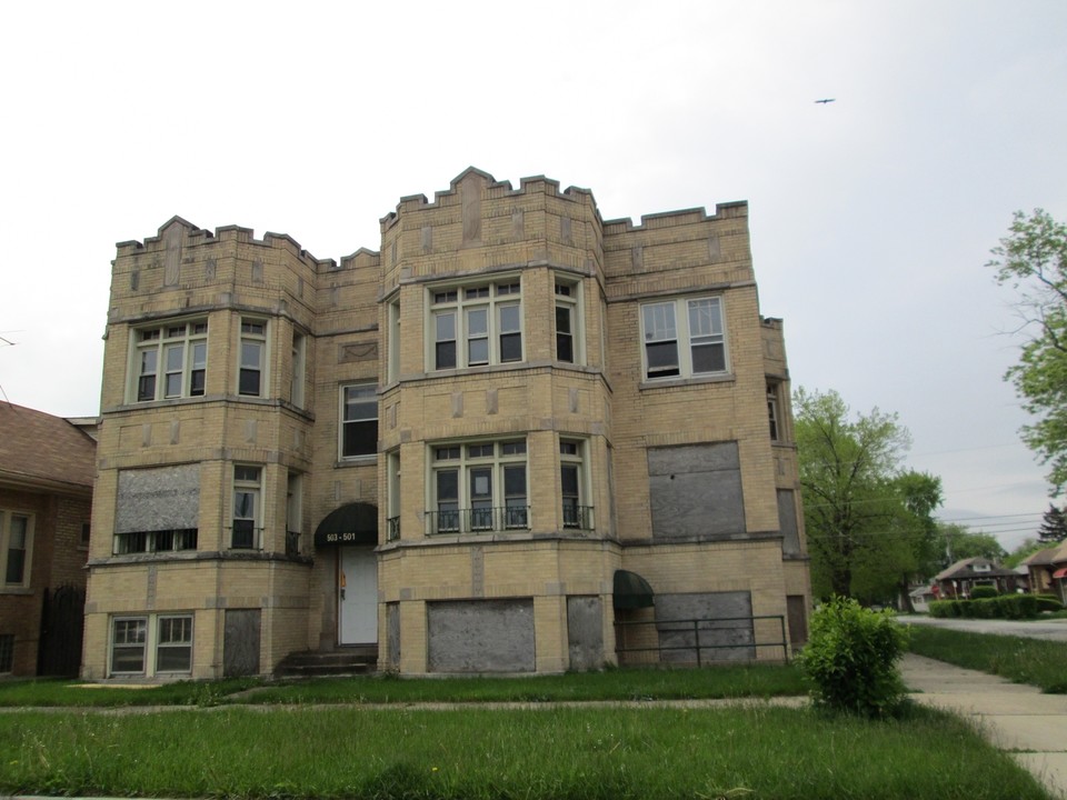 501 E 88th Pl in Chicago, IL - Foto de edificio