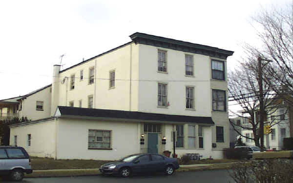 200 S Broad St in Kennett Square, PA - Foto de edificio