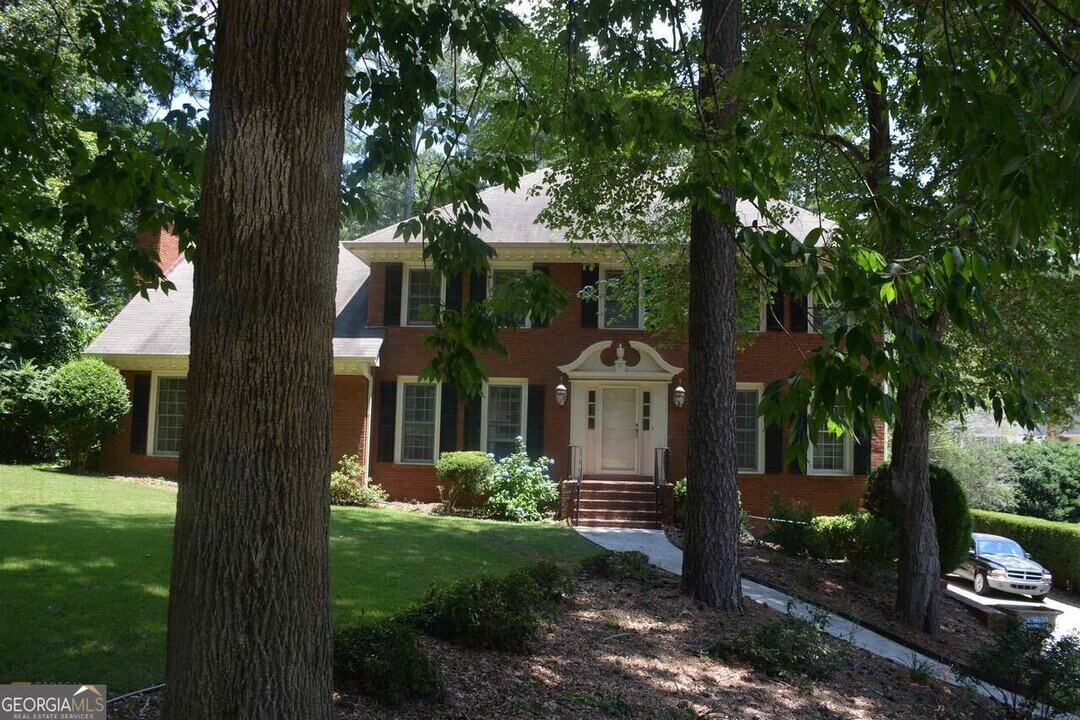 3024 Ravenwolfe Way SW in Snellville, GA - Building Photo
