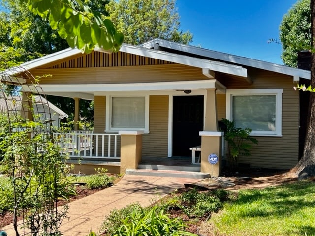 6037 Friends Ave in Whittier, CA - Building Photo - Building Photo