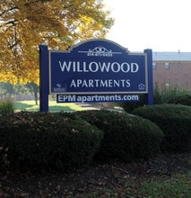 Willowood in Grove City, OH - Building Photo - Building Photo
