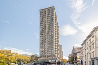 Cadman Plaza North in Brooklyn, NY - Foto de edificio - Building Photo