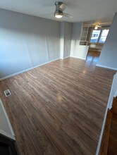 4035 St Monica Dr in Dundalk, MD - Foto de edificio - Building Photo