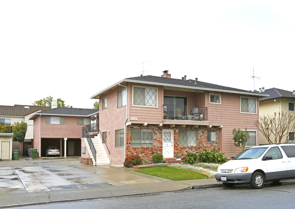 2348 Karen Dr in Santa Clara, CA - Foto de edificio