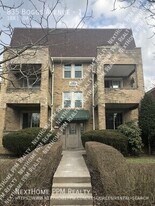 835 Boggs Ave in Pittsburgh, PA - Building Photo