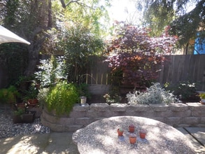 1161 Woodrow St in Redwood City, CA - Foto de edificio - Building Photo