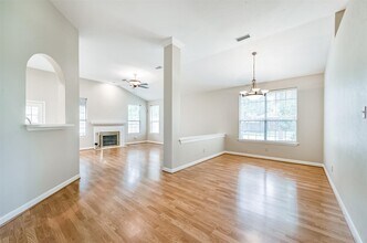 15019 Trumpet Vine Ln in Cypress, TX - Building Photo - Building Photo