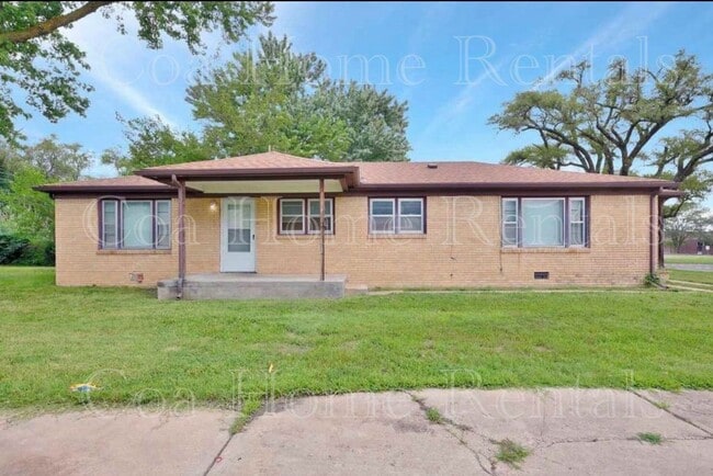 property at 1249 N Oliver St