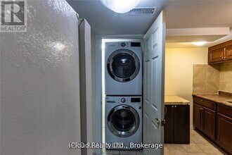 3856 Passway Rd in Mississauga, ON - Building Photo - Building Photo