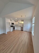 543 N Cresswell Dr in Fayetteville, AR - Building Photo - Building Photo