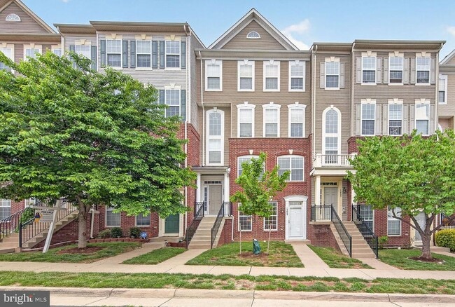 15825 John Diskin Cir