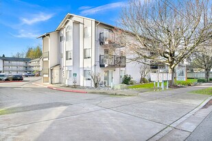 Forest Park in Bellingham, WA - Building Photo