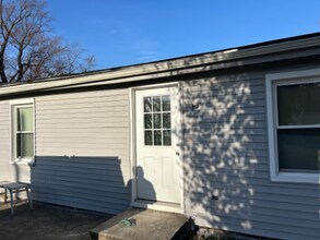 811 W 8th St in New Albany, IN - Foto de edificio - Building Photo