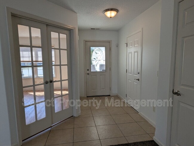 9121 Brickshire Pkwy in Fort Wayne, IN - Building Photo - Building Photo