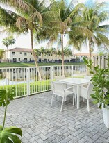 8850 NW 97th Ave, Unit 102 in Doral, FL - Building Photo