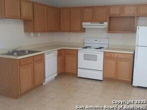 7303 Golf Vista Blvd in San Antonio, TX - Building Photo - Building Photo
