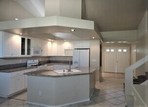 9794 Silver Harvest Ct in Las Vegas, NV - Building Photo - Building Photo