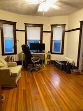 68 Burnside St in Medford, MA - Building Photo - Building Photo