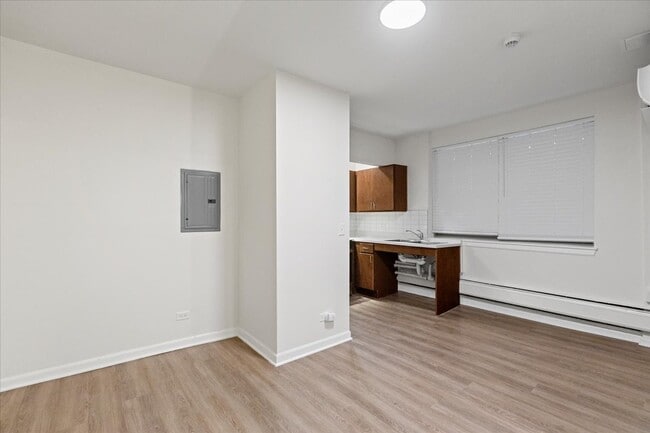 927 W Wilson Ave in Chicago, IL - Building Photo - Building Photo