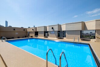 1120 N. LaSalle in Chicago, IL - Building Photo - Building Photo