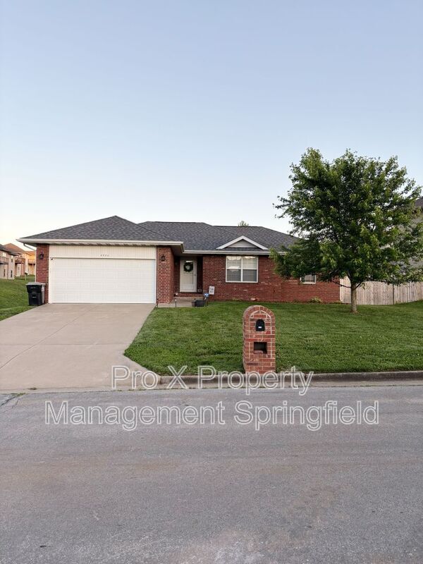 property at 4444 N Farm Rd 157