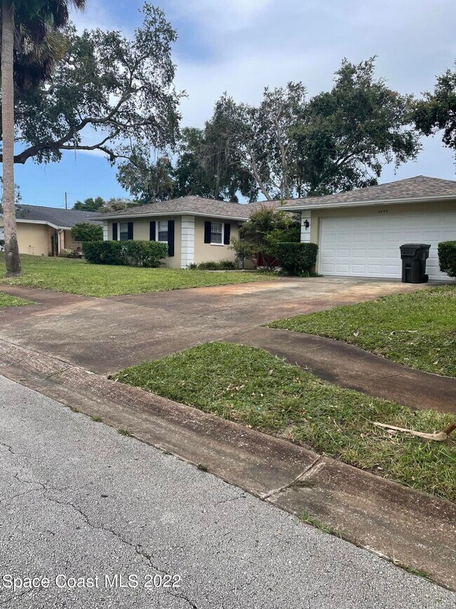 2643 Cherrywood Ln in Titusville, FL - Building Photo - Building Photo