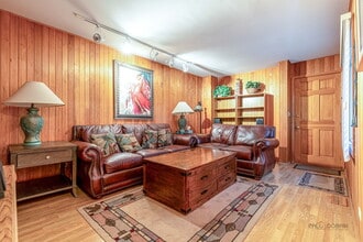 707 Mallard Ln in Deerfield, IL - Building Photo - Building Photo